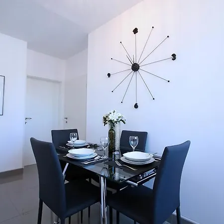 The View Apartment *